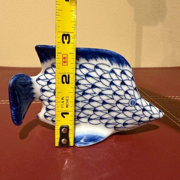 Vintage Porcelain Blue & White Fishnet Fish Andrea by Sadek Nautical - Picture 11 of 11